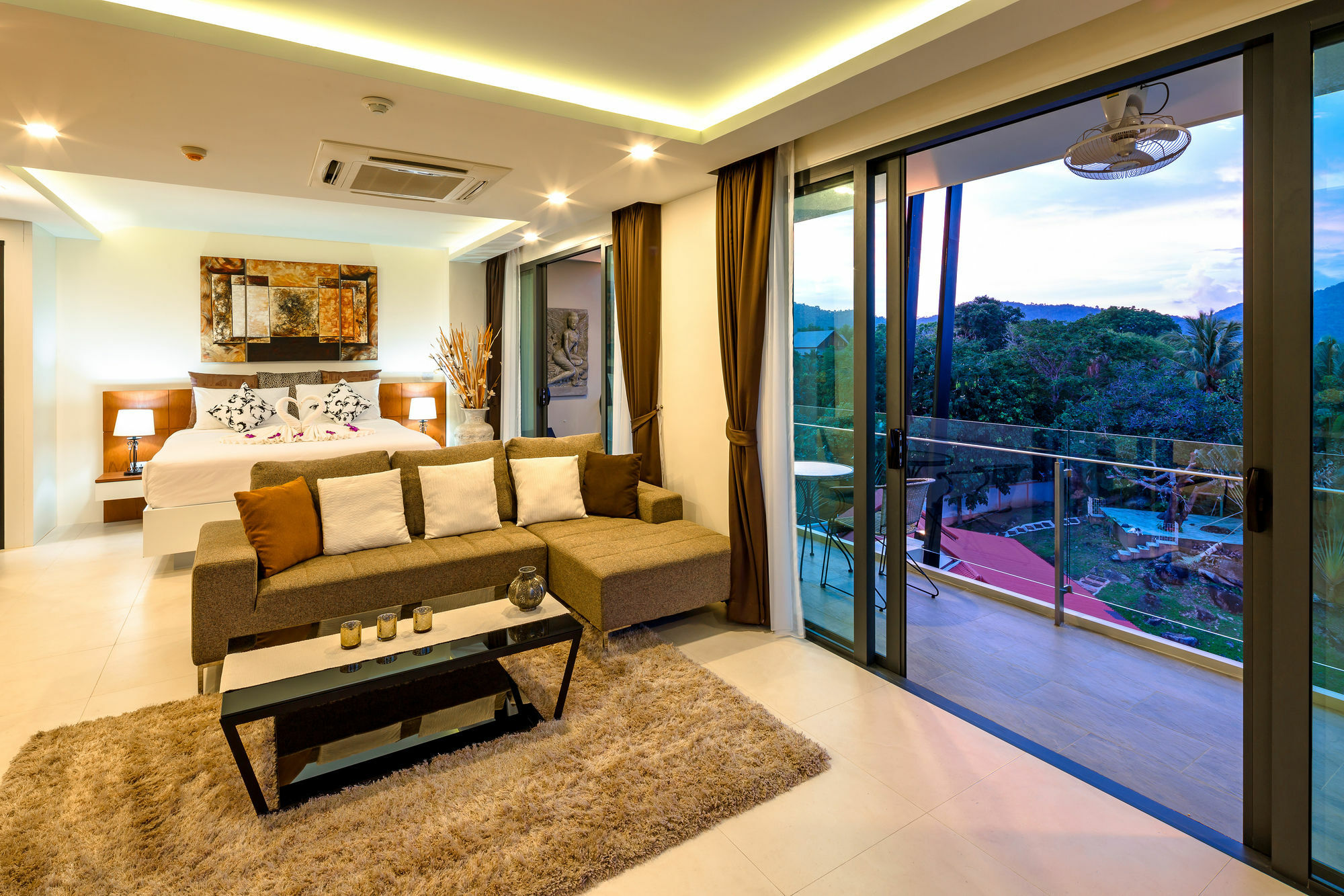 At The Tree Phuket Aparthotel Rawai Bagian luar foto