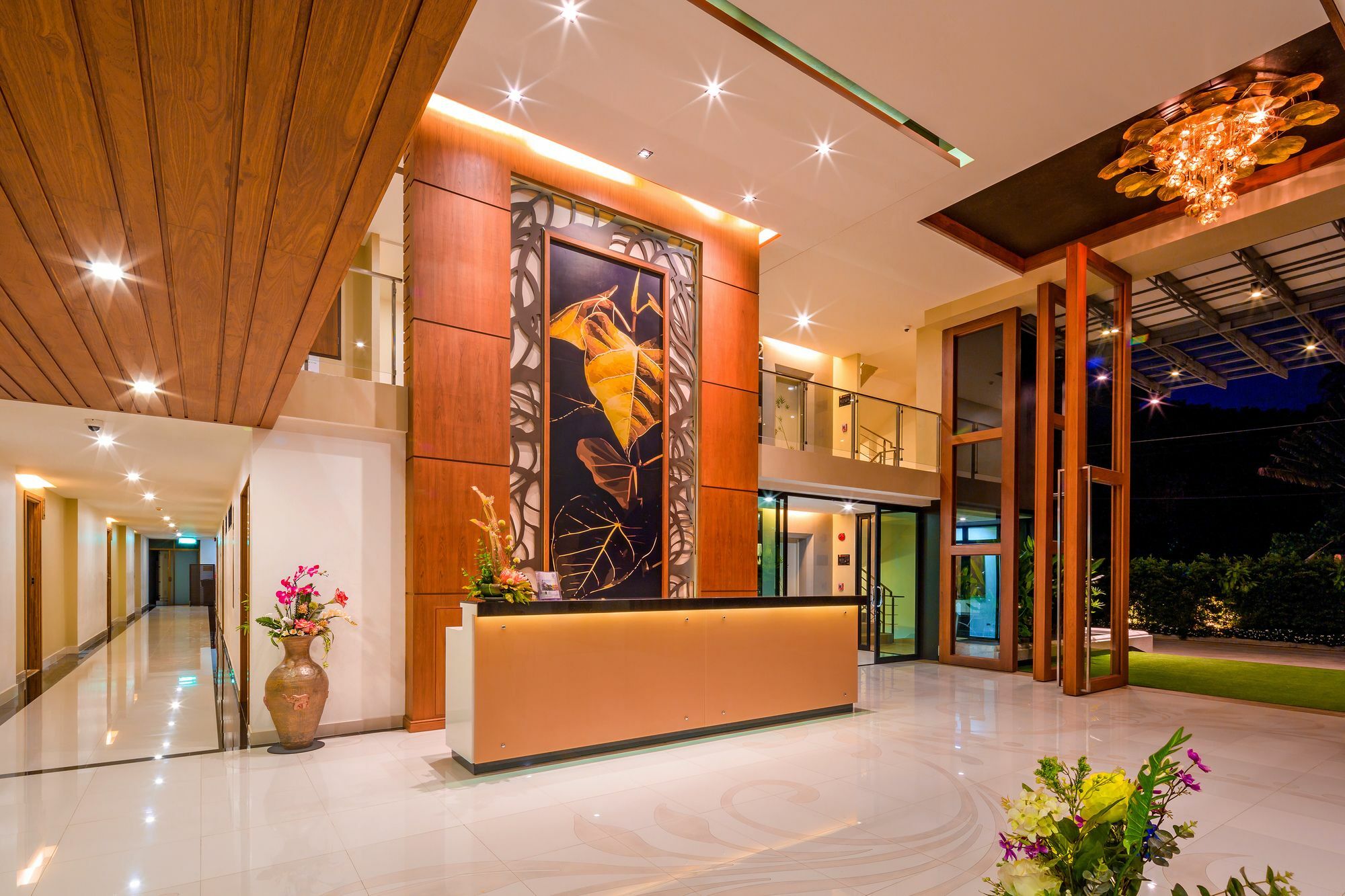 At The Tree Phuket Aparthotel Rawai Bagian luar foto